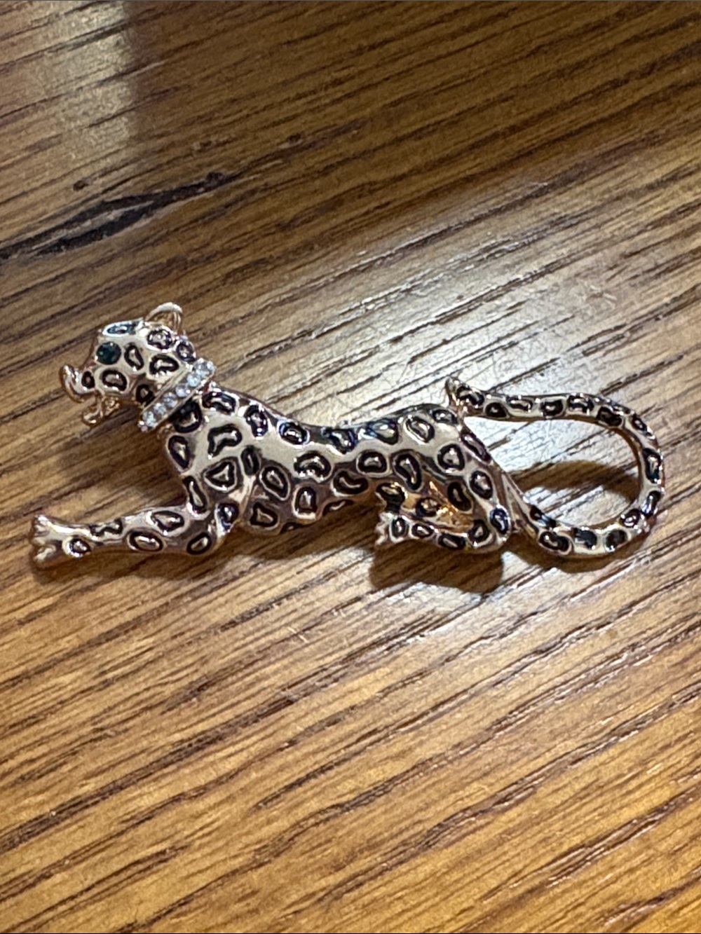 Gold-Tone Leopard Brooch with Black Spots - Elegant Women's Jewelry